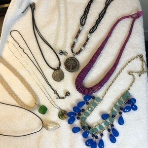 All kinds of necklaces lot